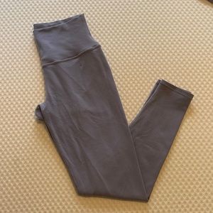 ALO Yoga 7/8 High Waist Airbrush Legging